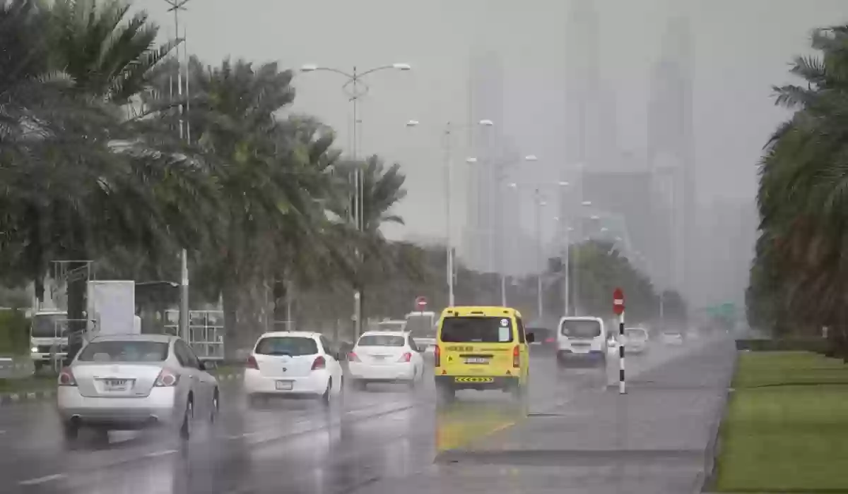 المركز الوطني يحذر من طقس الغد: رياح شديدة وأمطار على 10 مناطق في السعودية